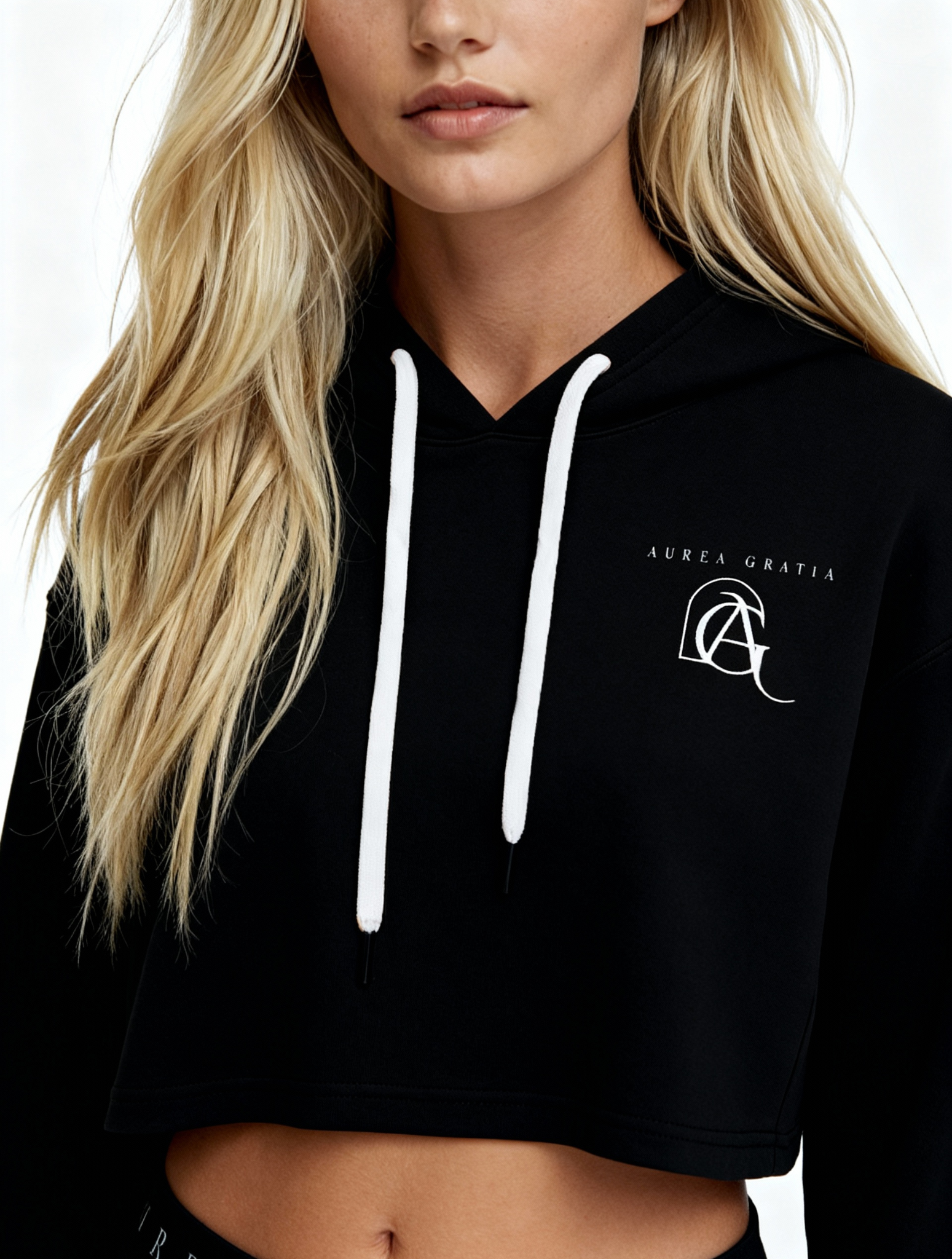 Vita Scuba Cropped Hoodie