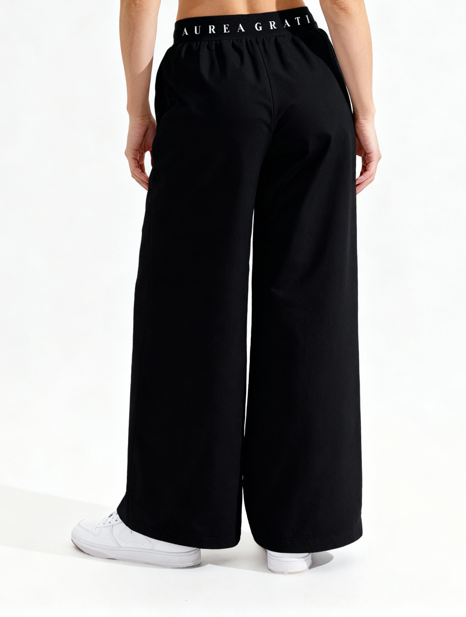 Levitas Wide Leg Pant
