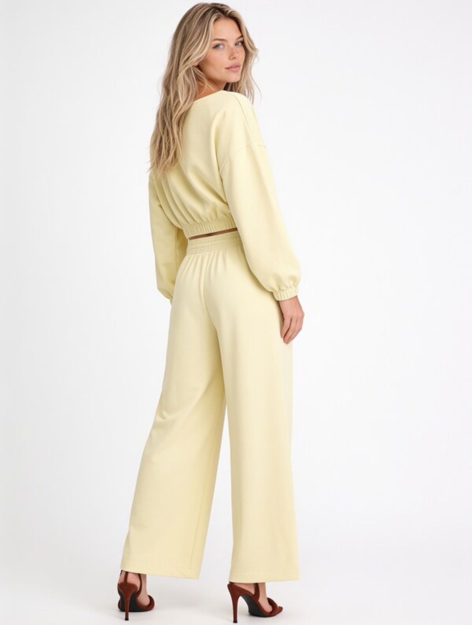 Levis Cropped Pullover